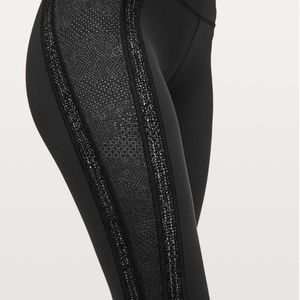 Lululemon Power Line 28" leggings